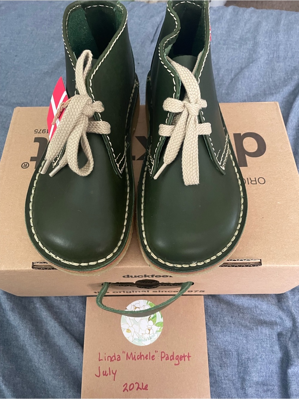 DUCKFEET SJAELLAND in FOREST, SZ 37
**Non-smoking/1 pup home. BRAND NEW IN BOX!